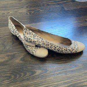Vintage Stuart Weitzman leopard print cap toe ballet flats, size 10